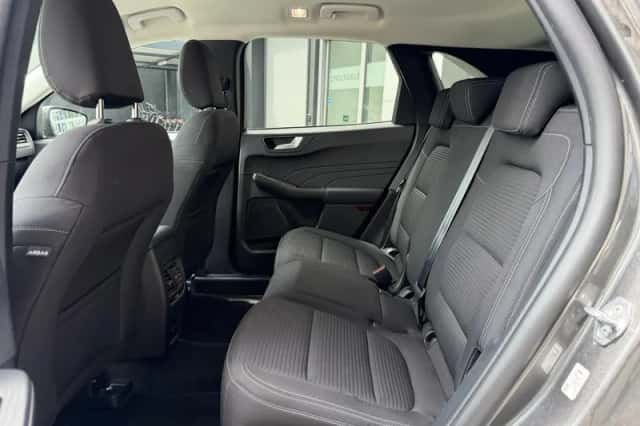 Ford Kuga (2022) thumbnail 13