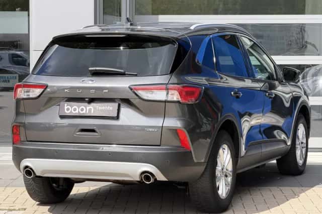 Ford Kuga (2022) thumbnail 3