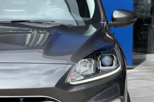 Ford Kuga (2022) thumbnail 6