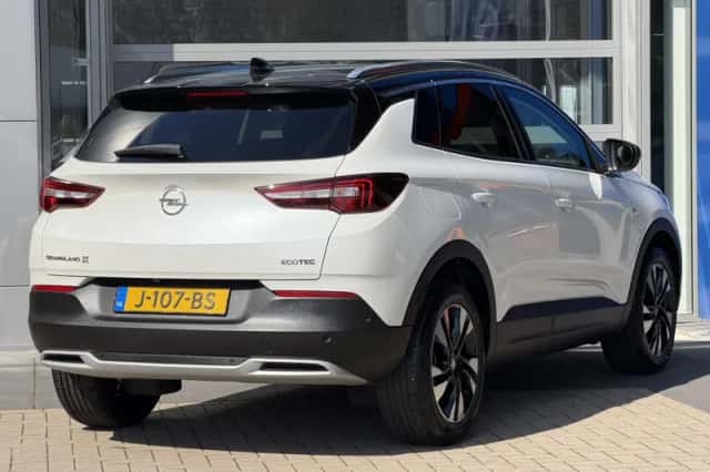 Opel Grandland X (2020) thumbnail 3