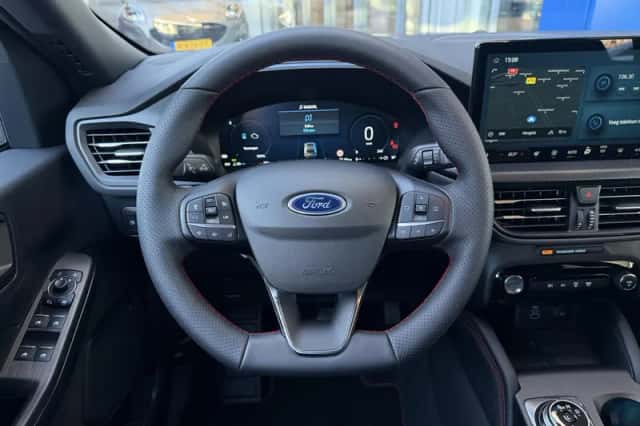 Ford Kuga (2026) thumbnail 12