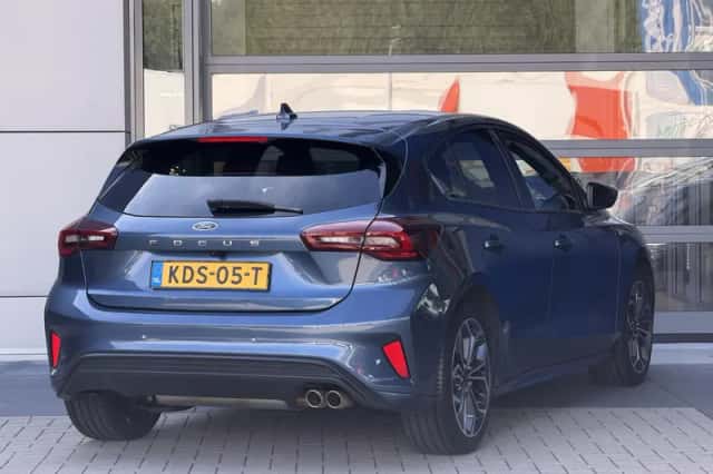 Ford Focus (2025) thumbnail 3