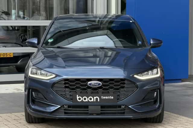 Ford Focus (2025) thumbnail 4