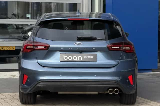 Ford Focus (2025) thumbnail 5