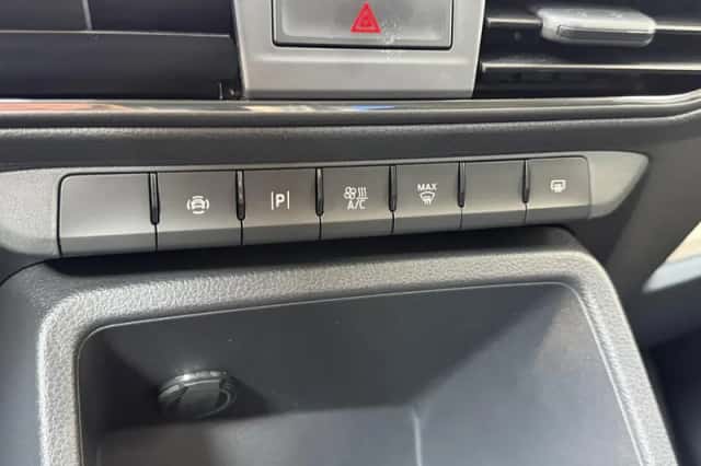 Ford Transit Connect (2024) thumbnail 32