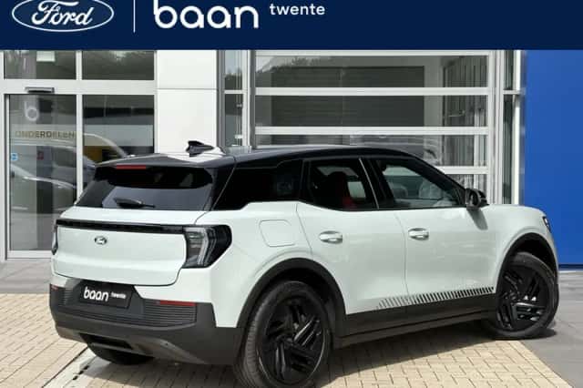 Ford Explorer (2026) thumbnail 2