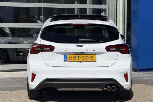 Ford Focus (2025) thumbnail 6