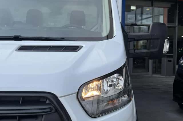 Ford Transit (2024) thumbnail 8