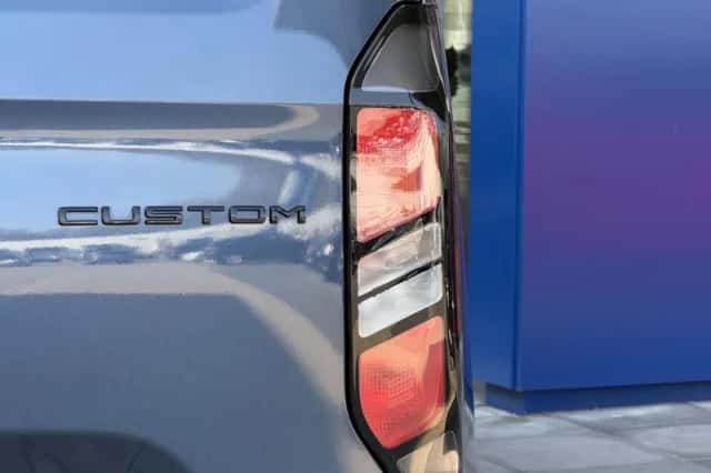 Ford Transit Custom (2024) thumbnail 13