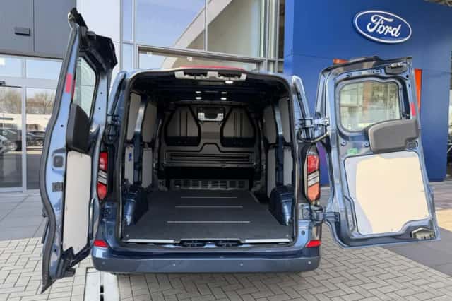 Ford Transit Custom (2024) thumbnail 19