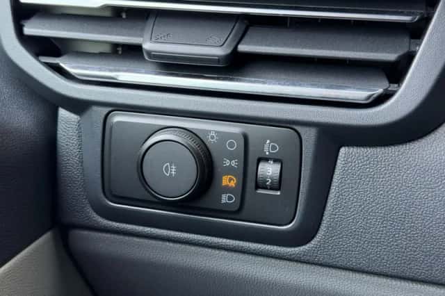 Ford Transit Custom (2024) thumbnail 25