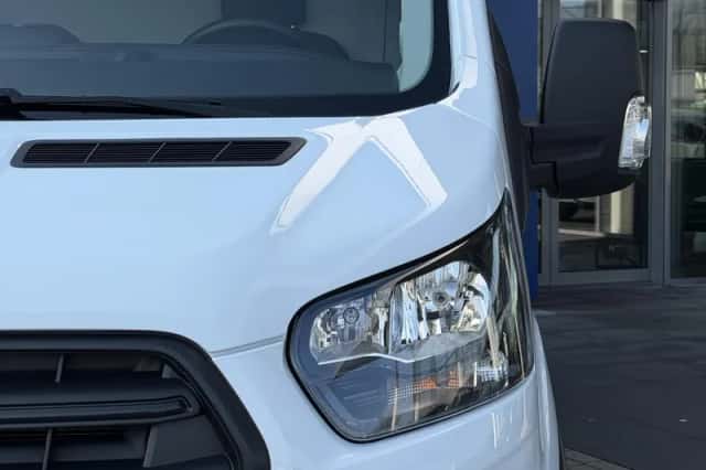 Ford Transit (2023) thumbnail 5