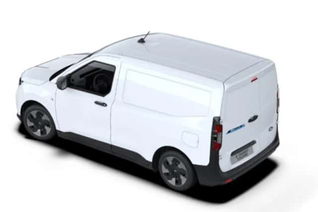 Ford E-Transit Courier (2026) thumbnail 2