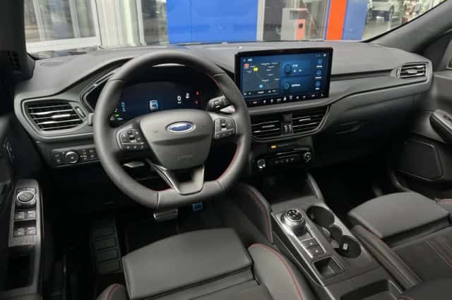 Ford Kuga (2025) thumbnail 17