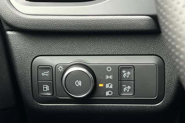 Ford Kuga (2025) thumbnail 24