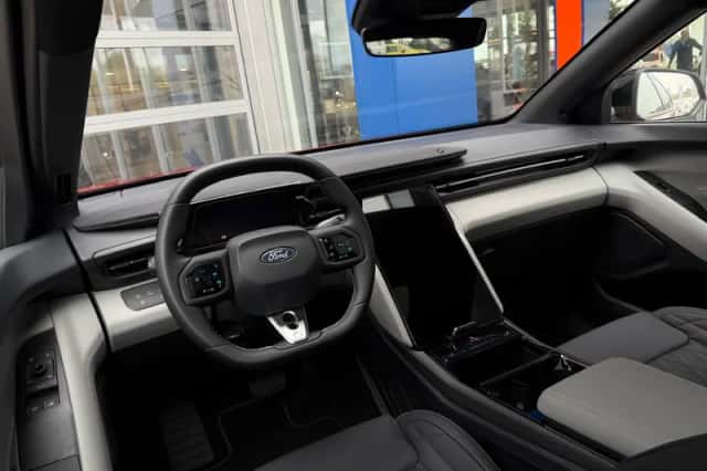 Ford Capri (2025) thumbnail 12