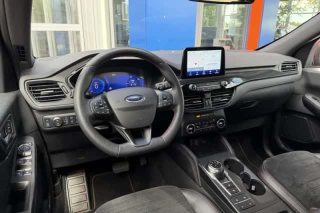Ford Kuga (2022) thumbnail 14