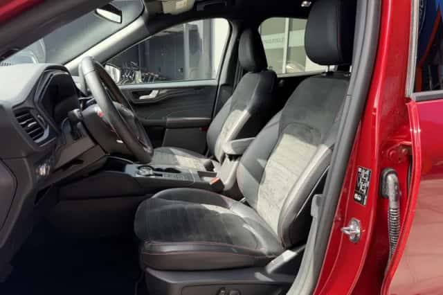 Ford Kuga (2022) thumbnail 15