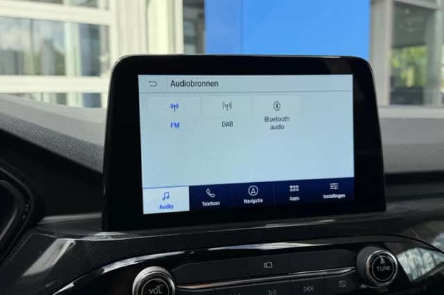 Ford Kuga (2022) thumbnail 30