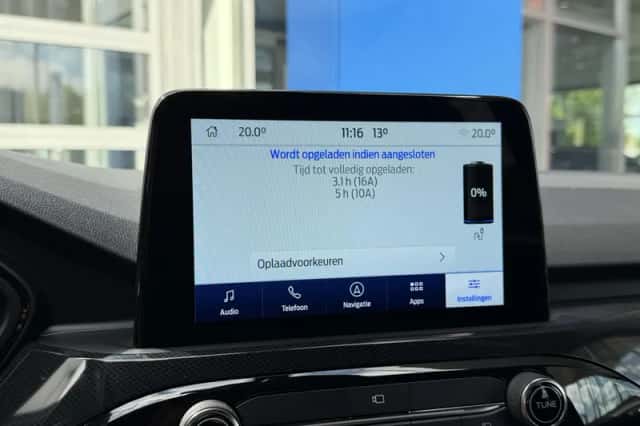 Ford Kuga (2022) thumbnail 35