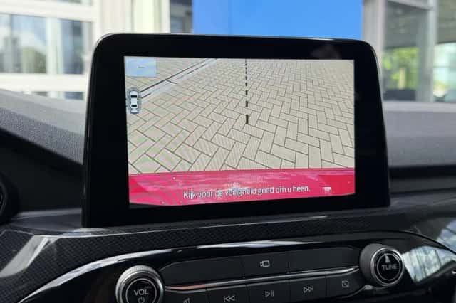Ford Kuga (2022) thumbnail 41