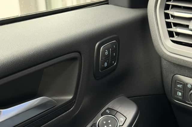 Ford Kuga (2026) thumbnail 28