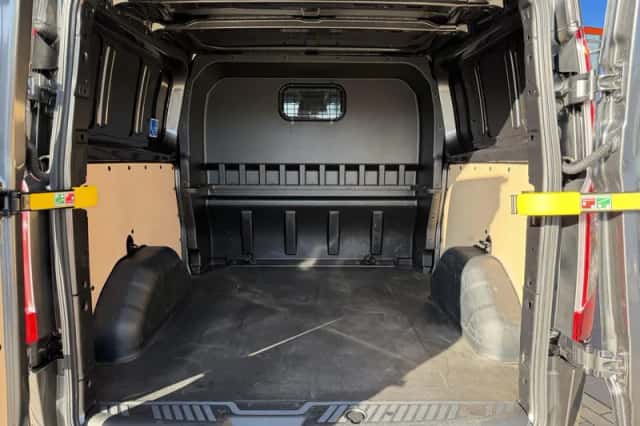 Ford Transit Custom (2023) thumbnail 16