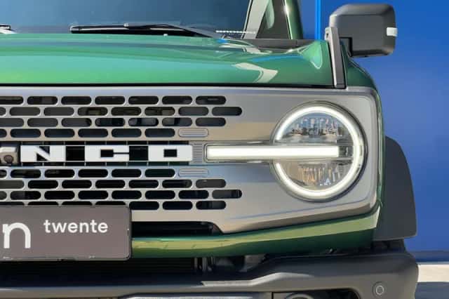 Ford Bronco (2024) thumbnail 9