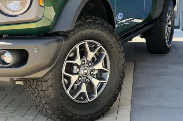 Ford Bronco (2024) thumbnail 10