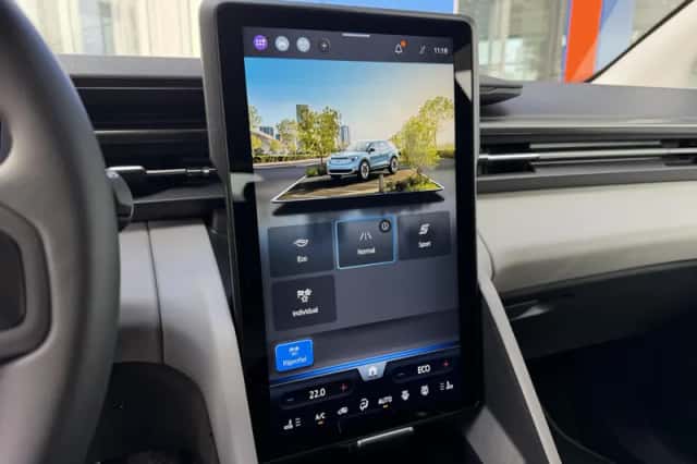 Ford Explorer (2025) thumbnail 28