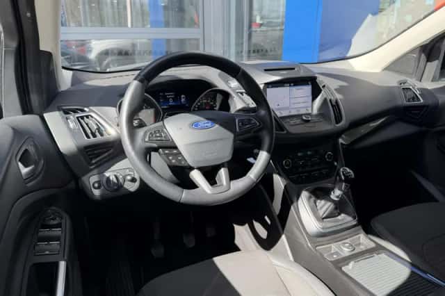 Ford Kuga (2018) thumbnail 11
