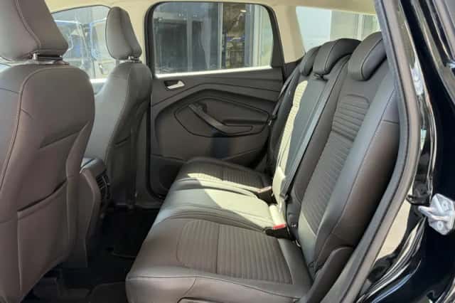 Ford Kuga (2018) thumbnail 13