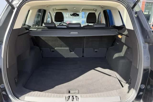 Ford Kuga (2018) thumbnail 15