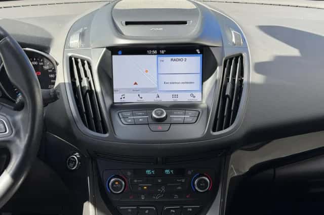 Ford Kuga (2018) thumbnail 17