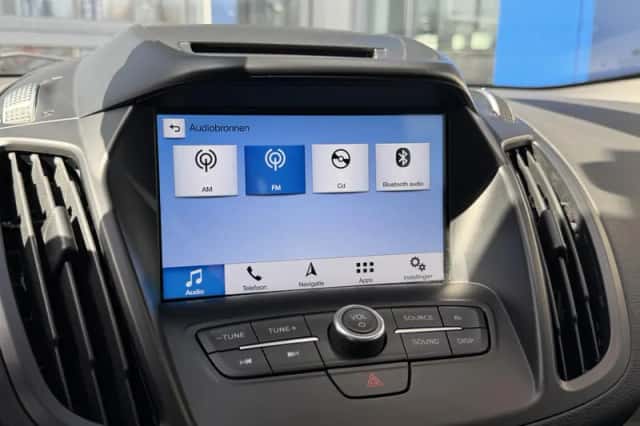 Ford Kuga (2018) thumbnail 26