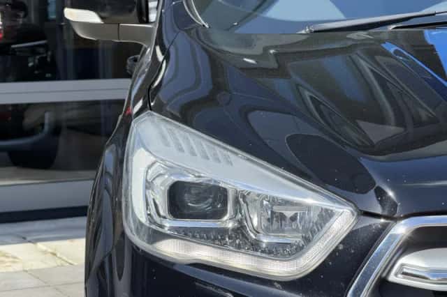 Ford Kuga (2018) thumbnail 6