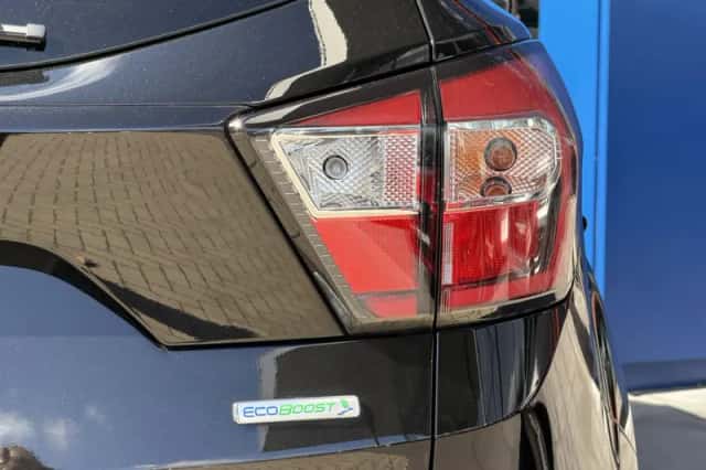 Ford Kuga (2018) thumbnail 9