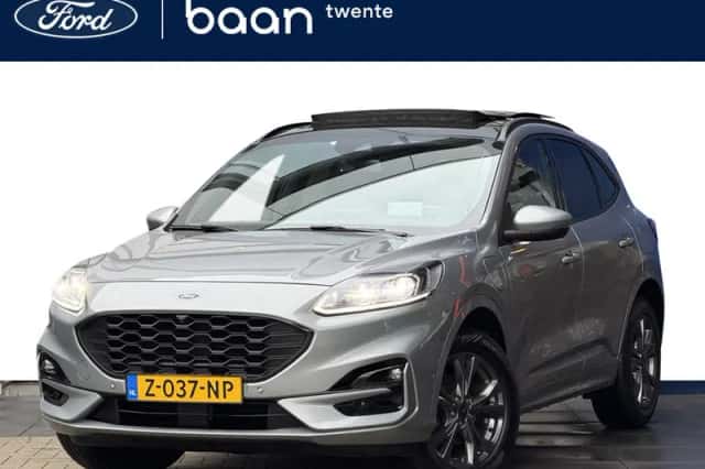 Ford Kuga (2022) thumbnail 1