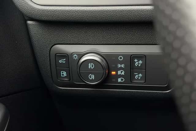 Ford Kuga (2022) thumbnail 26