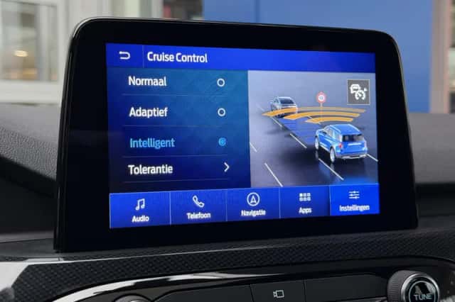 Ford Kuga (2022) thumbnail 33