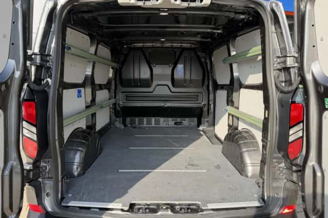 Ford Transit Custom (2024) thumbnail 13