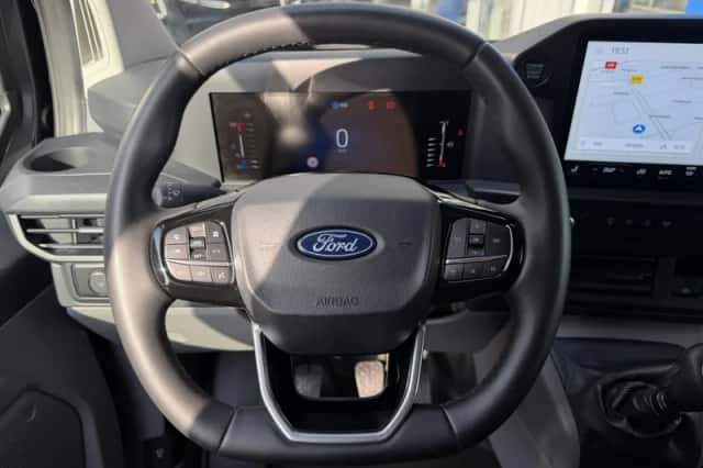 Ford Transit Custom (2024) thumbnail 17