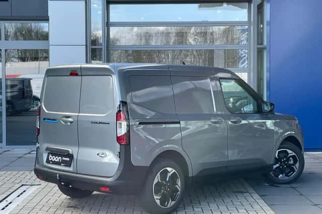 Ford Transit Courier (2026) thumbnail 2