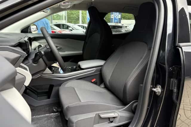 Ford Explorer (2026) thumbnail 4