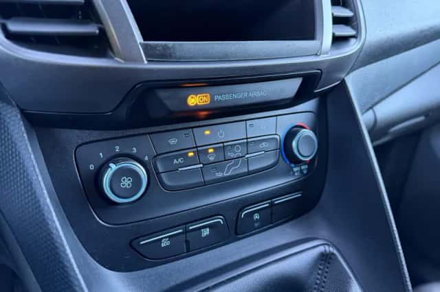 Ford Transit Connect (2023) thumbnail 25