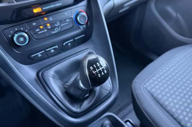 Ford Transit Connect (2023) thumbnail 26