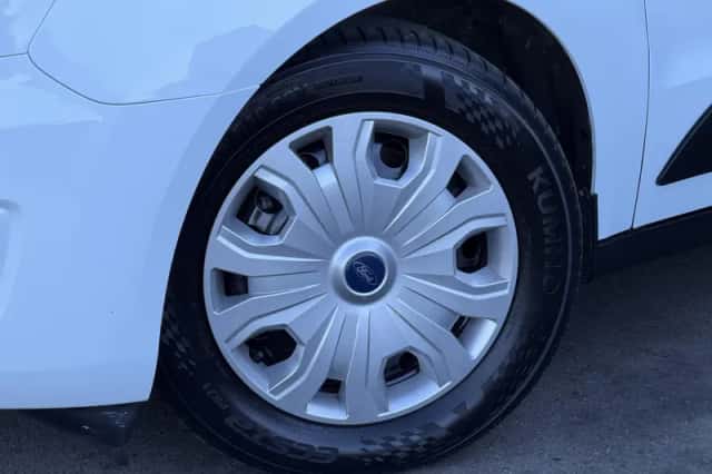 Ford Transit Connect (2023) thumbnail 5