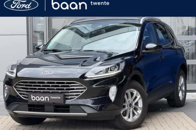 Ford Kuga (2022) thumbnail 1