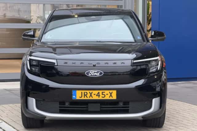 Ford Explorer (2024) thumbnail 4