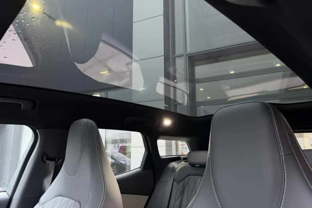 Ford Explorer (2024) thumbnail 7